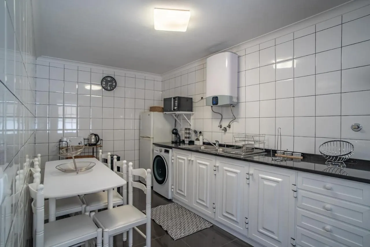 Дом отдыха Casa De Praia No Paul Do Mar